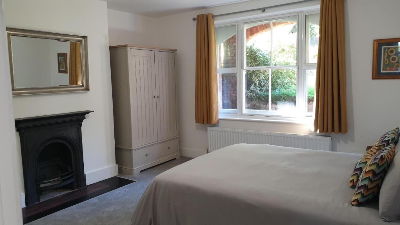 Beautiful Garden Apartment In Leafy St Leonards 5 Mins To Beach Exteriér fotografie